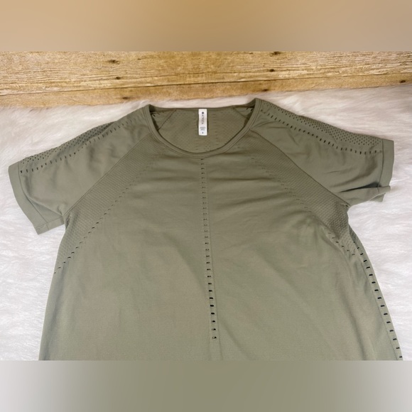 Athleta sz Small Tee Shirt Mesh Olive Green Yoga Top Sports Athletic Activewear - Picture 5 of 5